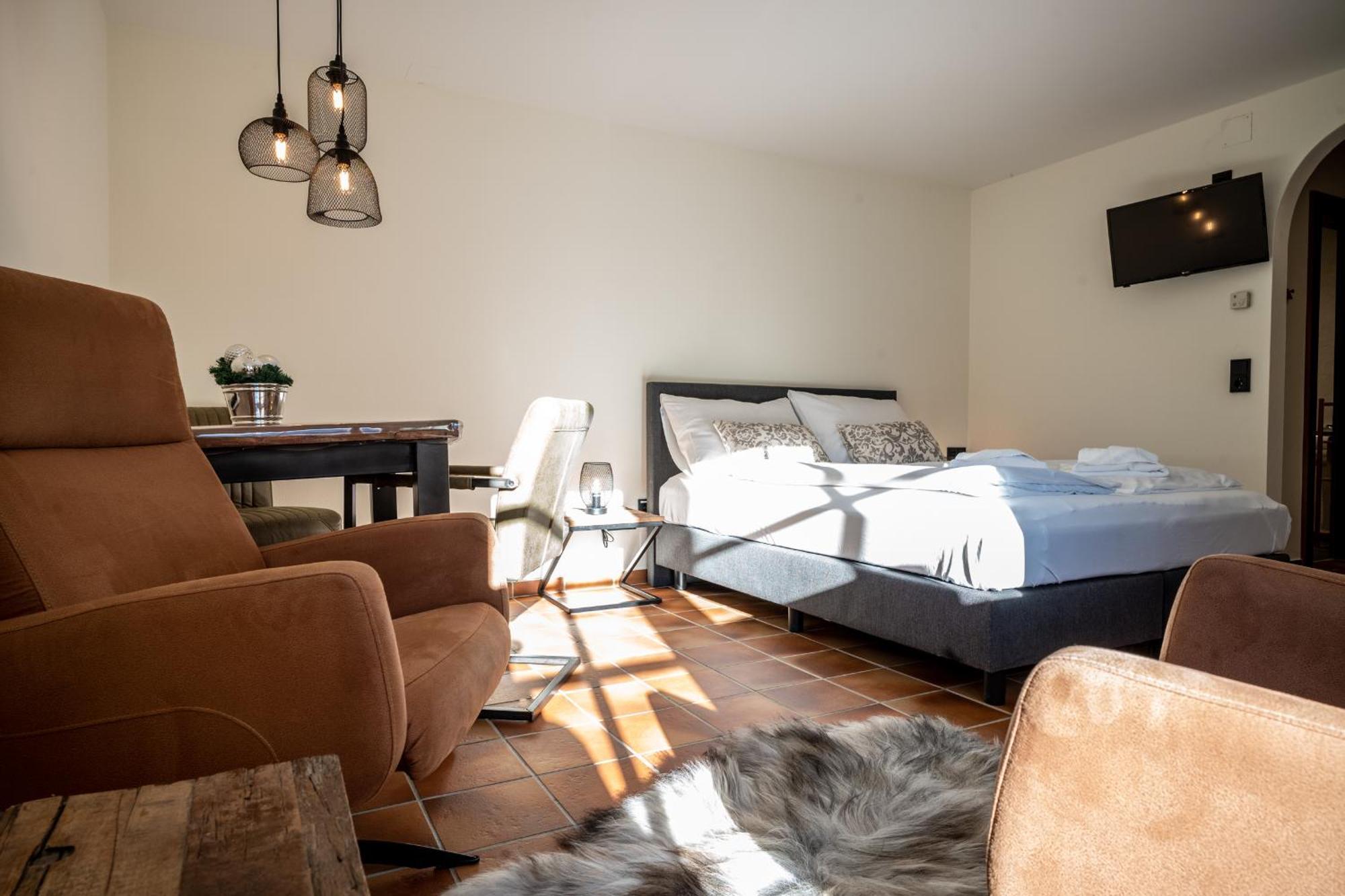 Landhaus Lodges Kaprun By We Rent Room photo